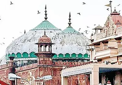 राम मंदिर निर्माण के बीच अब कृष्ण जन्मभूमि का मामला पहुंचा कोर्ट, परिसर से शाही ईदगाह हटाने की मांग.....