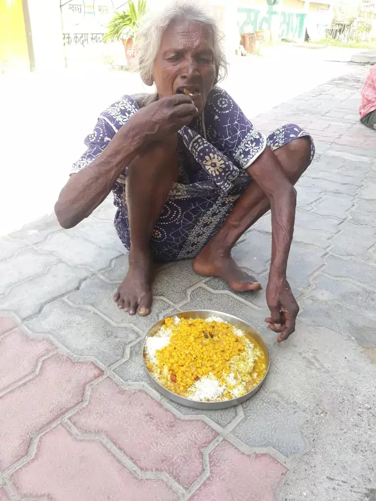 अच्छी खबर - लखनऊ में उम्मीद संस्था के काम से लोगो में जगी उम्मीद , बुढ़ापे को मिला सहारा