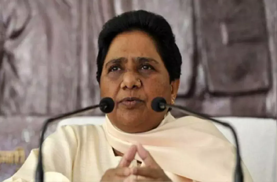 मायावती ने CBI जांच पर उठाए सवाल, कहा हाथरस मामले में डीएम को हटाए बिना नहीं हो सकती निष्पक्ष जांच.....