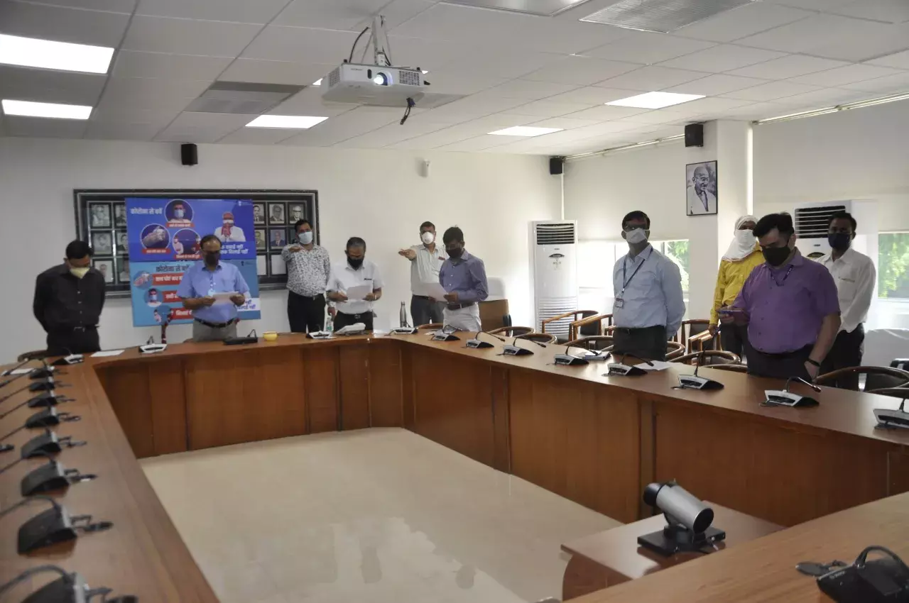 कोरोना से बचाव हेतु माननीय प्रधानमंत्री के आह्वान पर माननीय रेल मंत्री द्वारा डीरेका समेत समस्त भारतीय रेल में जन आन्दोलन की शुरूआत I