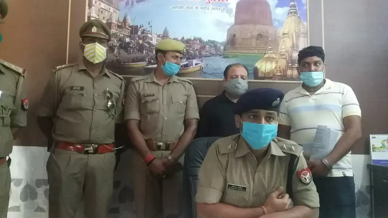 गरीबों के कमाई के अरबों रुपए लेकर हुआ फरार शातिर ठग कैंट पुलिस के हत्थे चढ़ा गरीबों के कमाई के अरबों रुपए लेकर हुआ फरार शातिर ठग कैंट पुलिस के हत्थे चढ़ा