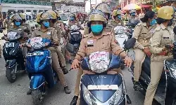 वाराणसी फ़्लैश    महिलाओं की सुरक्षा को लेकर वाराणसी नारी शक्ति का आगाज