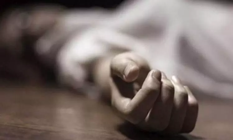 उत्तर प्रदेश के डीआईजी की पत्नी ने की आत्महत्या