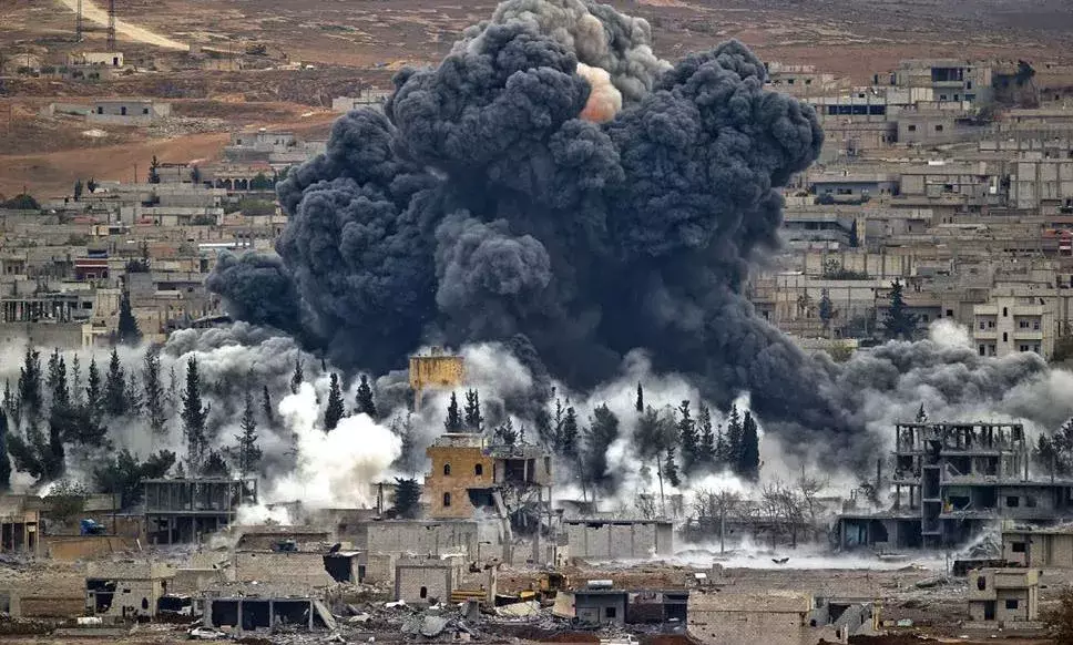 अमेरिका का दावा सीरिया में अमेरिकी हवाई हमले में मारे गएअलवायदा के 7 वरिष्ठ नेता....