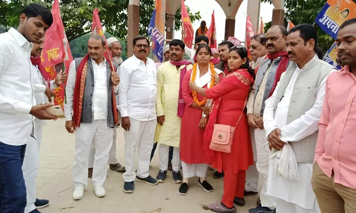 अपना दल अध्यक्ष पल्लवी पटेल के नेतृत्व में कमेरा चेतना पदयात्रा वाराणसी पहुचीं।