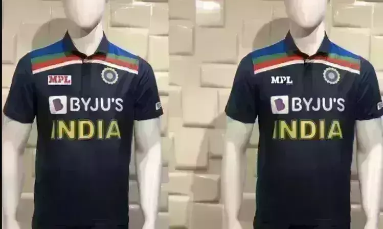 ऑस्ट्रेलिया दौरे पर नई जर्सी में दिखी टीम इंडिया। ऑस्ट्रेलिया दौरे पर नई जर्सी में दिखी टीम इंडिया।