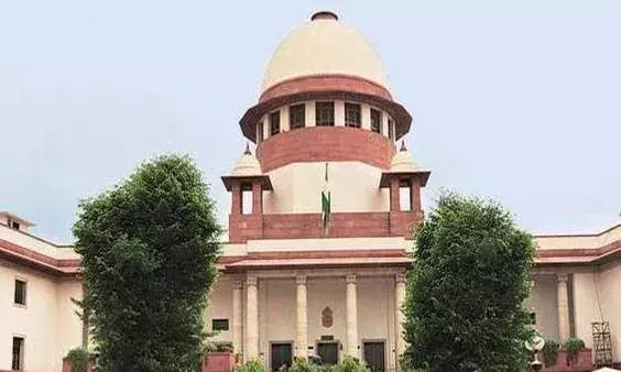 सुप्रीम कोर्ट से केंद्र सरकार ने कहा बढ़ते हुए कोरोना मामलों में दिल्ली सरकार ही है जिम्मेदार।