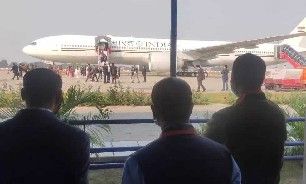 पीएम के आगमन से पूर्व वाराणसी में हाई वोल्टेज ड्रामा व्यापारियों ने किया चक्काजाम