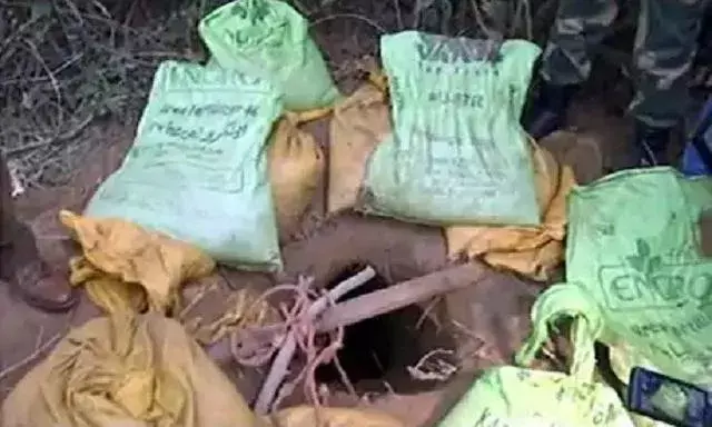 सुरक्षाबल पहुंचे पाकिस्तान, जम्मू-कश्मीरः सीमा पर मिली 200 मीटर लंबी सुरंग।