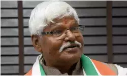 दिल्ली के पूर्व सांसद ने मोहनसराय मे किसानों से किया संवाद