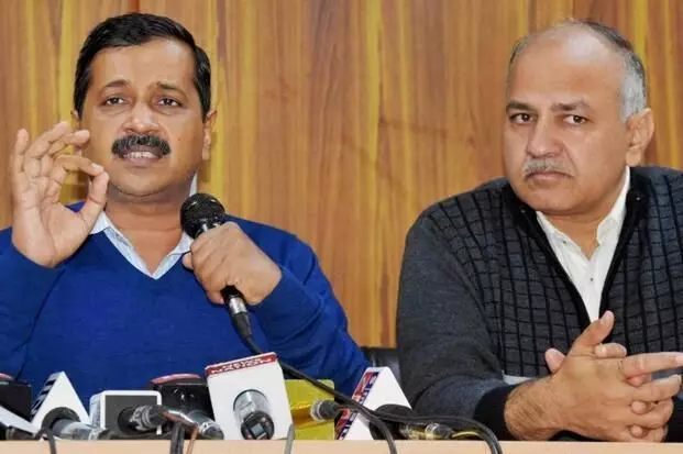 आम आदमी पार्टी का दावा मुख्यमंत्री अरविंद केजरीवाल को किया गया नजरबंद, पुलिस ने कहा आरोप सरासर गलत