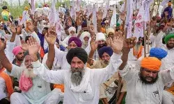 किसान आंदोलन को लेकर पीयूष गोयल ने कहा कि अब वामपंथी और असामाजिक तत्व कर रहे माहौल खराब