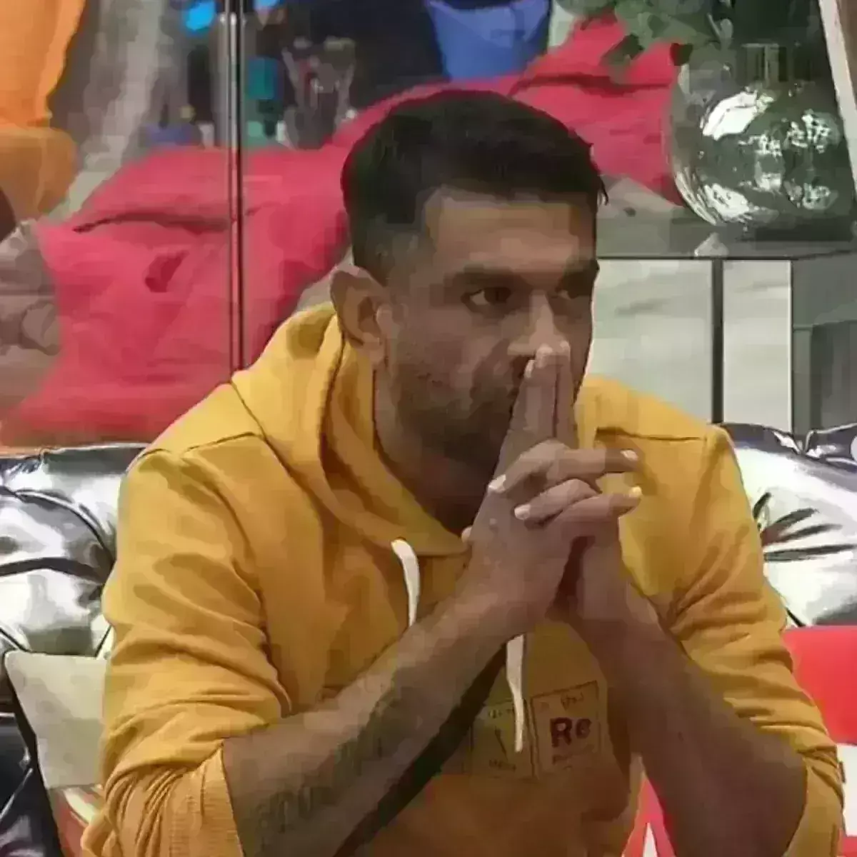 बिग बॉस 14 में अली ने उठाया एजाज के सबसे बड़े राज पर सवाल!