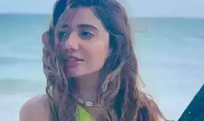 पाकिस्तानी एक्ट्रेस माहिरा खान हुई कोरोना पॉजिटिव! पाकिस्तानी एक्ट्रेस माहिरा खान हुई कोरोना पॉजिटिव!