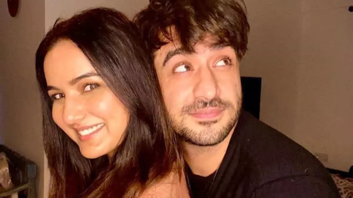 рдмрд┐рдЧ рдмреЙрд╕ рдХреЗ рдкреНрд░рддрд┐рдпреЛрдЧреА рдЕрд▓реА-рдЬреИрд╕реНрдорд┐рди рдХреЗ рд░рд┐рд╢реНрддреЗ рдкрд░ рдкрд╡рд┐рддреНрд░рд╛ рдиреЗ рдЙрдард╛рдпрд╛ рд╕рд╡рд╛рд▓ рдмрд┐рдЧ рдмреЙрд╕ рдХреЗ рдкреНрд░рддрд┐рдпреЛрдЧреА рдЕрд▓реА-рдЬреИрд╕реНрдорд┐рди рдХреЗ рд░рд┐рд╢реНрддреЗ рдкрд░ рдкрд╡рд┐рддреНрд░рд╛ рдиреЗ рдЙрдард╛рдпрд╛ рд╕рд╡рд╛рд▓