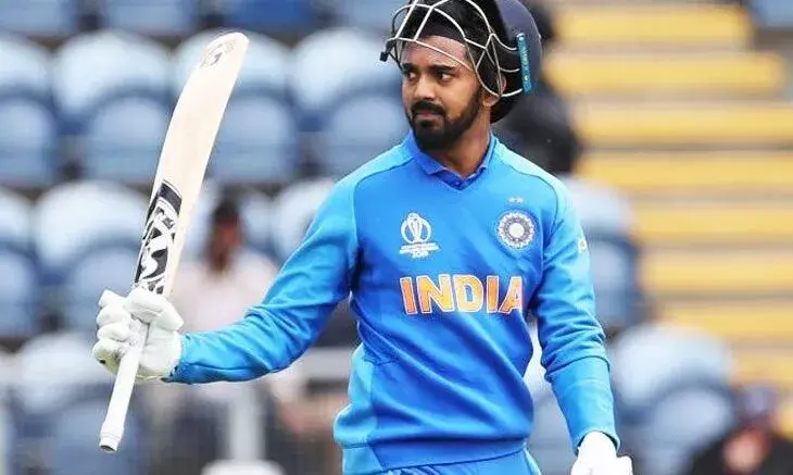 टेस्ट शुरू होने से पहले ही टीम इंडिया केएल राहुल के प्रशंसकों के गुस्से का शिकार हुई