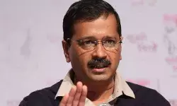 केजरीवाल ने विधानसभा में फाड़ी कृषि कानून की कॉपी - केजरीवाल का आरोप बीजेपी ने इलेक्शन फंडिंग का किया जुगाड़।