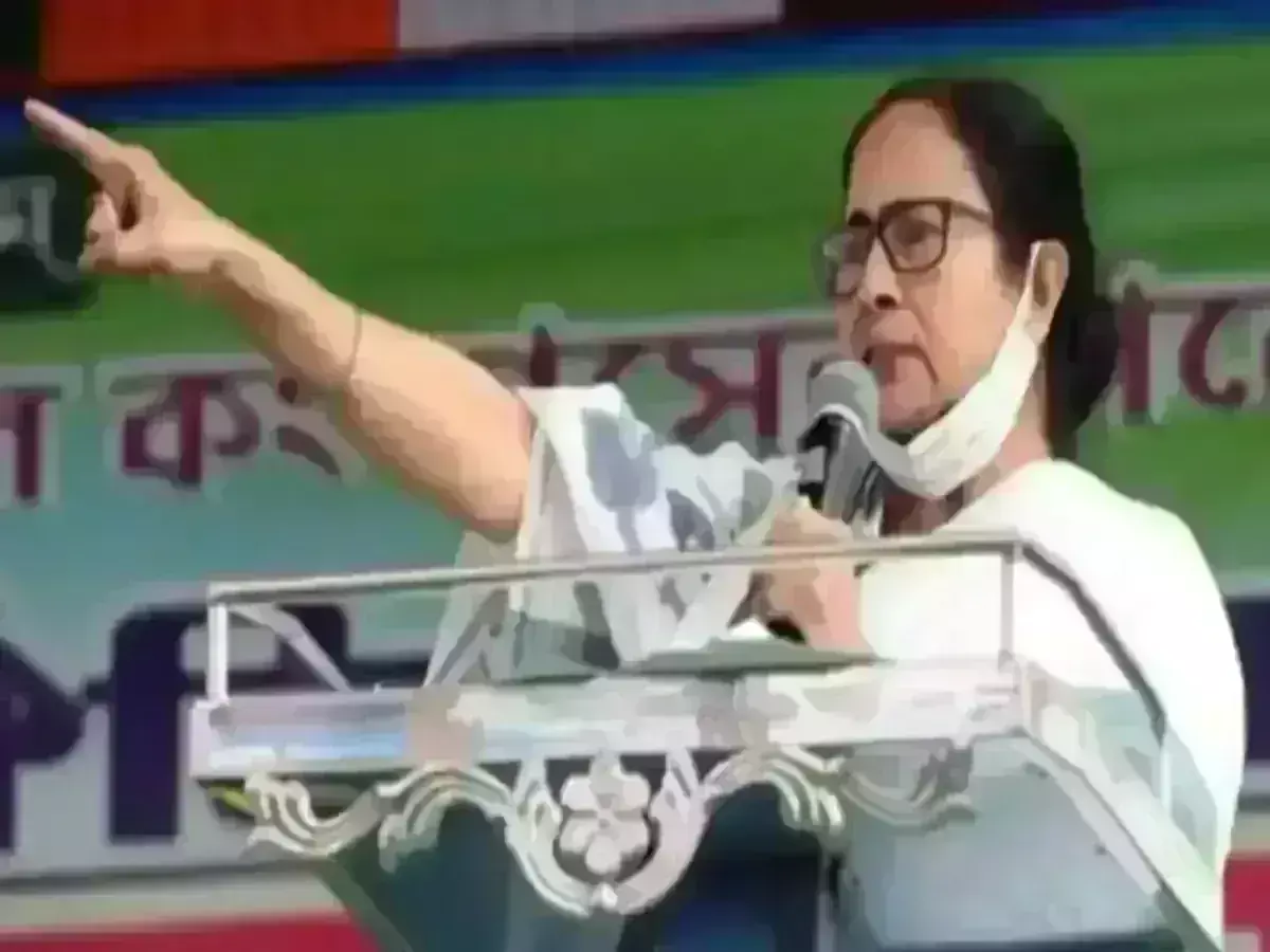 ममता बनर्जी ने बंगाल में राष्ट्रपति शासन लगाने की दी चुनौती कहा- हम नहीं डरते