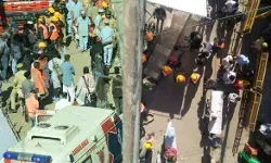 अचानक पुल गिरने से सहमें लोग, अफसरों की लापरवाही से कई लोगों की गई जान..