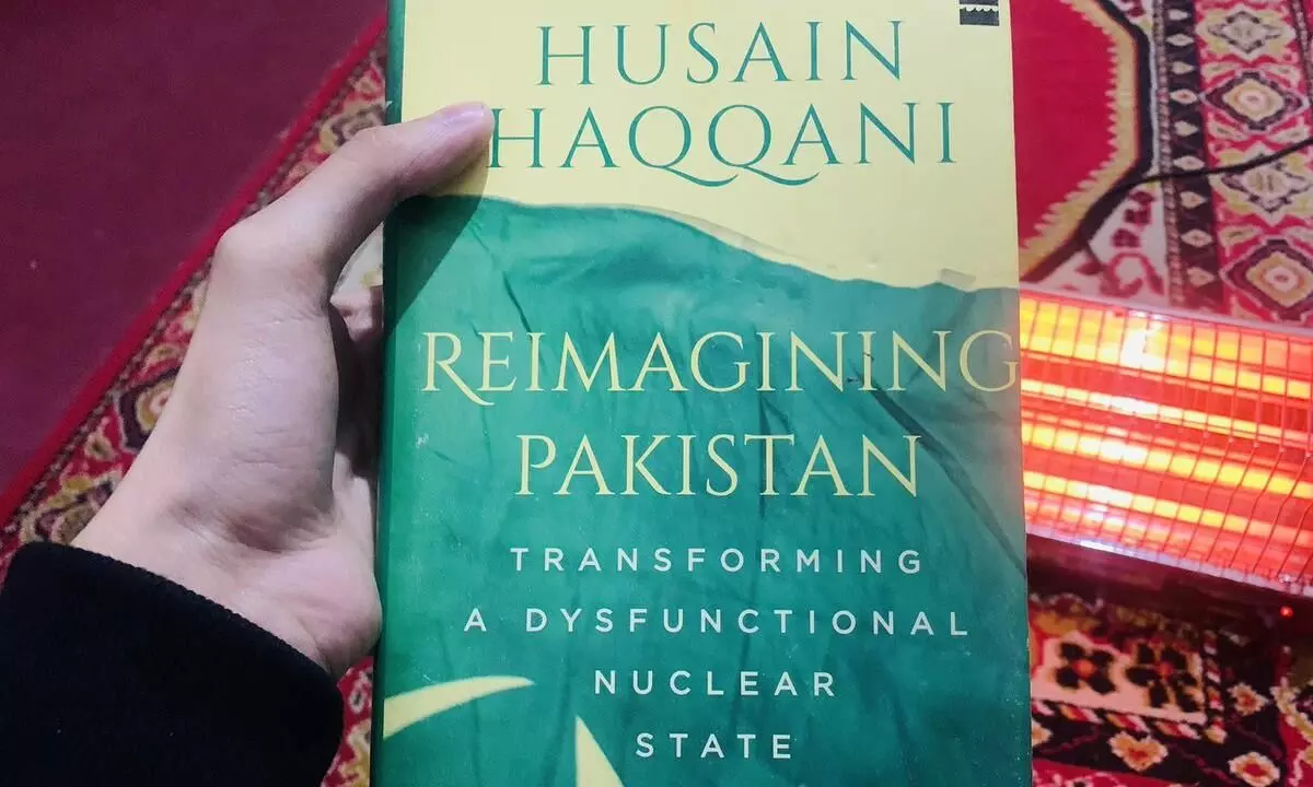 इमरान खान के मंत्री अली हैदर ने किया ट्वीट कहा हुसैन हक्कानी को भारत का एजेंट बताया।