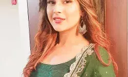 शहनाज गिल भी शामिल हुईं इन एक्ट्रेस की लिस्ट में, पहनी ली ऐसी ड्रेस जिसकी कीमत सुन नही होगा यकीन