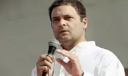 राहुल गांधी ने बीजेपी पर हमला करते हुए किया ट्वीट - 2378760000000 रुपए का कर्जा माफ करती है मोदी सरकार