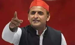 भाजपा अब जनता की प्रतिनिधि नहीं धन-प्रतिनिधि है :अखिलेश यादव भाजपा अब जनता की प्रतिनिधि नहीं धन-प्रतिनिधि है :अखिलेश यादव