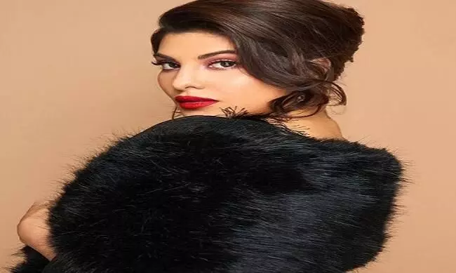 जैकलीन फर्नाडीज के बचपन की  तस्वीर ने सोशल मीडिया पर मचाया धमाल