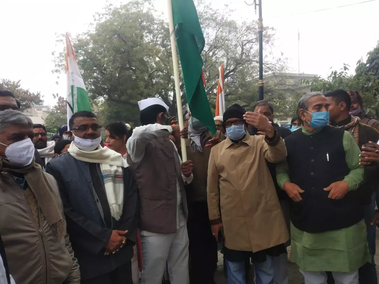 वाराणसी में कांग्रेसियों ने 26 जनवरी के पूर्व निकाला संविधान मार्च वाराणसी में कांग्रेसियों ने 26 जनवरी के पूर्व निकाला संविधान मार्च