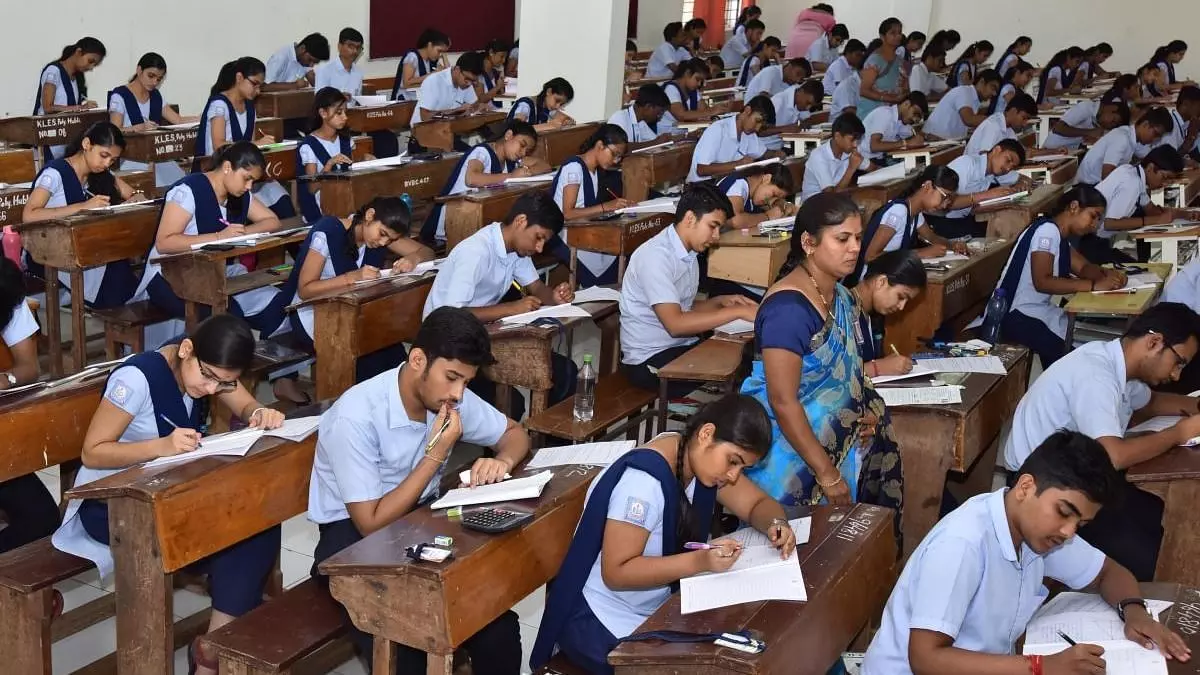 कल से इस राज्य में शुरू होगी बोर्ड की परीक्षाएं, एग्जाम हॉल में एंट्री के लिए इन नियमों का करना होगा पालन-