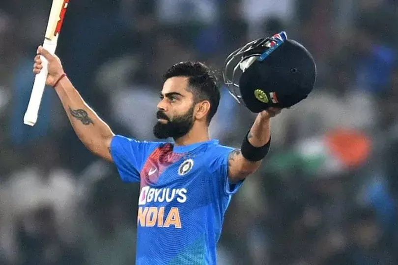 इंग्लैंड से जीत के बाद विराट ने की धोनी की बराबरी इंग्लैंड से जीत के बाद विराट ने की धोनी की बराबरी