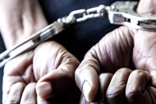 डाक्टर बिलाल हत्या काण्ड में वाण्टेड आशीष यादव गिरफ्तार डाक्टर बिलाल हत्या काण्ड में वाण्टेड आशीष यादव गिरफ्तार