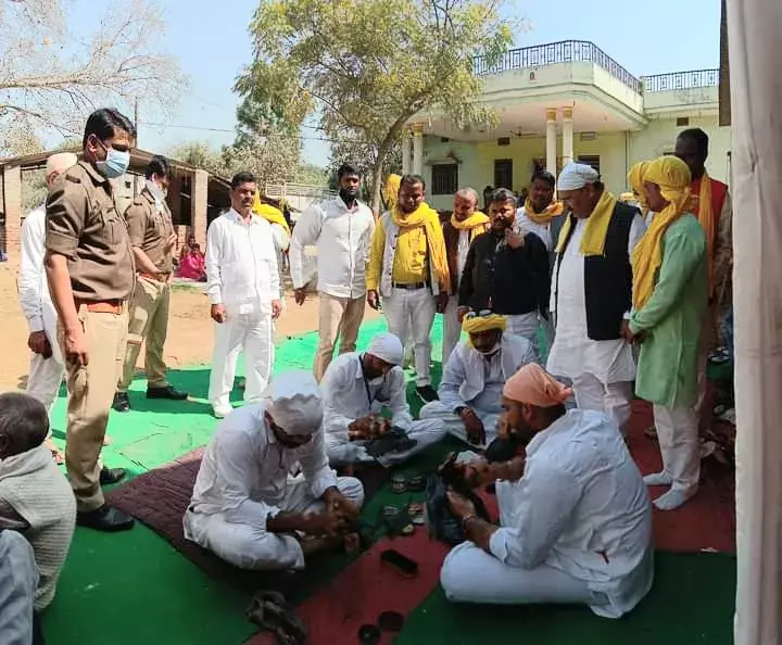 आज सुभासपा ने संत श्रीरोमानी रविदास जी की जयंती भरलाई शिवपुर भरलाई कैम्प कर्यालय पर मनाई गई आज सुभासपा ने संत श्रीरोमानी रविदास जी की जयंती भरलाई शिवपुर भरलाई कैम्प कर्यालय पर मनाई गई