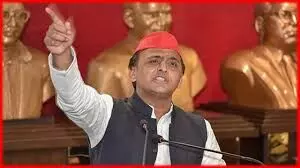अखिलेश यादव का वाराणसी दौरा संत रविदास मंदिर में किया दर्शन लिया आशीर्वाद, सर्किट हाउस में किया प्रेसवार्ता अखिलेश यादव का वाराणसी दौरा संत रविदास मंदिर में किया दर्शन लिया आशीर्वाद, सर्किट हाउस में किया प्रेसवार्ता