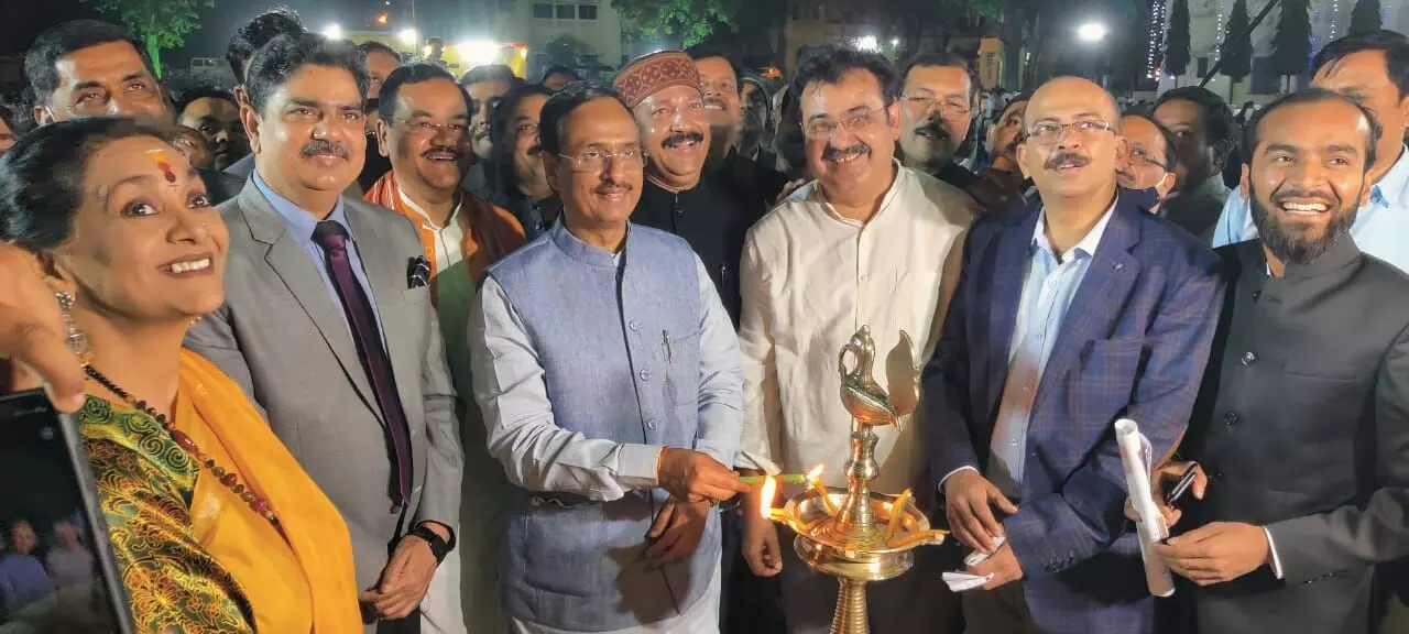एलयू में हुआ महफिल-ए-जज्बात समारोह का आयोजन एलयू में हुआ महफिल-ए-जज्बात समारोह का आयोजन