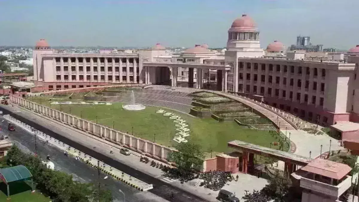 हाईकोर्ट का फैसला कंप्‍यूटर से B.Tech या BCA होने पर नौकरी में CCC की अनिवार्यता खत्‍म...