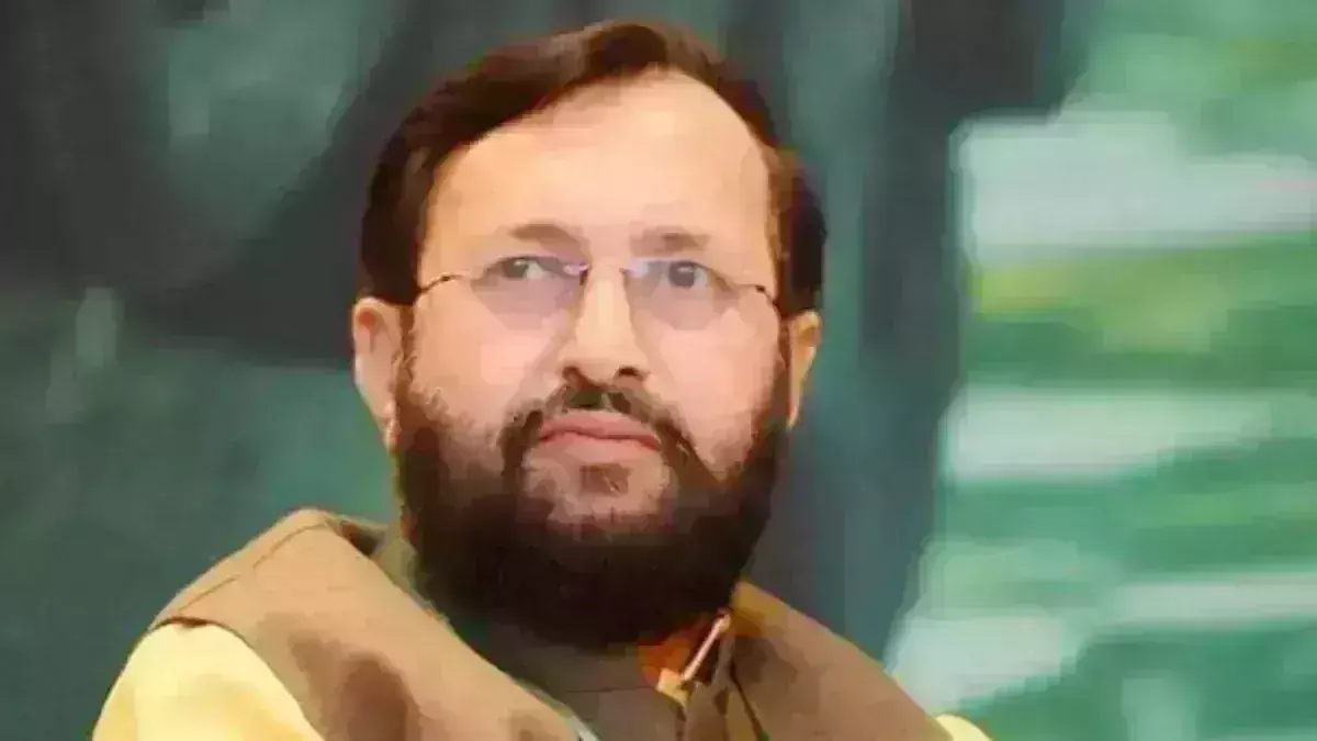 प्रेस कॉन्फ्रेंस के दौरान प्रकाश जावेडकर का महाराष्ट्र सरकार पर हमला- 56 फ़ीसदी टीके का नहीं किया इस्तेमाल