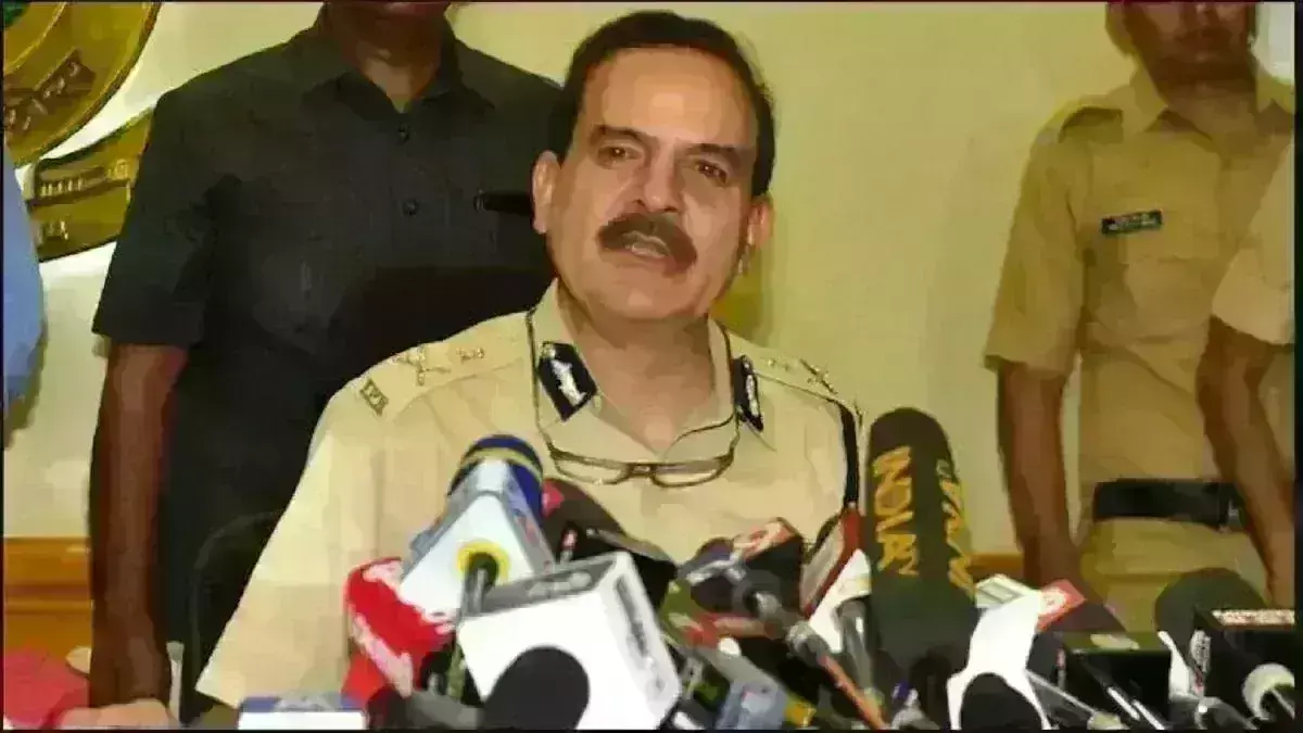 рджреЗрд╢рдореБрдЦ рдорд╛рдорд▓реЗ рдореЗрдВ рджрд╛рдпрд░ рдпрд╛рдЪрд┐рдХрд╛ рдкрд░ рдмреЙрдореНрдмреЗ рд╣рд╛рдИрдХреЛрд░реНрдЯ рдкрд╣реБрдВрдЪреЗ рдкреВрд░реНрд╡ рдХрдорд┐рд╢реНрдирд░ рдкрд░рдордмреАрд░ рд╕рд┐рдВрд╣..... рджреЗрд╢рдореБрдЦ рдорд╛рдорд▓реЗ рдореЗрдВ рджрд╛рдпрд░ рдпрд╛рдЪрд┐рдХрд╛ рдкрд░ рдмреЙрдореНрдмреЗ рд╣рд╛рдИрдХреЛрд░реНрдЯ рдкрд╣реБрдВрдЪреЗ рдкреВрд░реНрд╡ рдХрдорд┐рд╢реНрдирд░ рдкрд░рдордмреАрд░ рд╕рд┐рдВрд╣.....