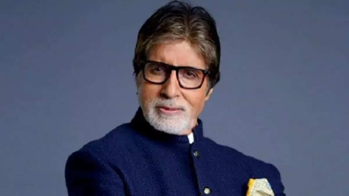 बिग- बी अमिताभ बच्चन ने परिवार समेत लगवाई करोना वैक्सीन.... बिग- बी अमिताभ बच्चन ने परिवार समेत लगवाई करोना वैक्सीन....
