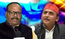 पूर्व मुख्यमंत्री अखिलेश यादव ने अविमुक्तेश्वरानंदसे साधुओं को पीटने के मामले में मांगी माफी कहा- आज के बाद ऐसी गलती कभी नहीं होगी....