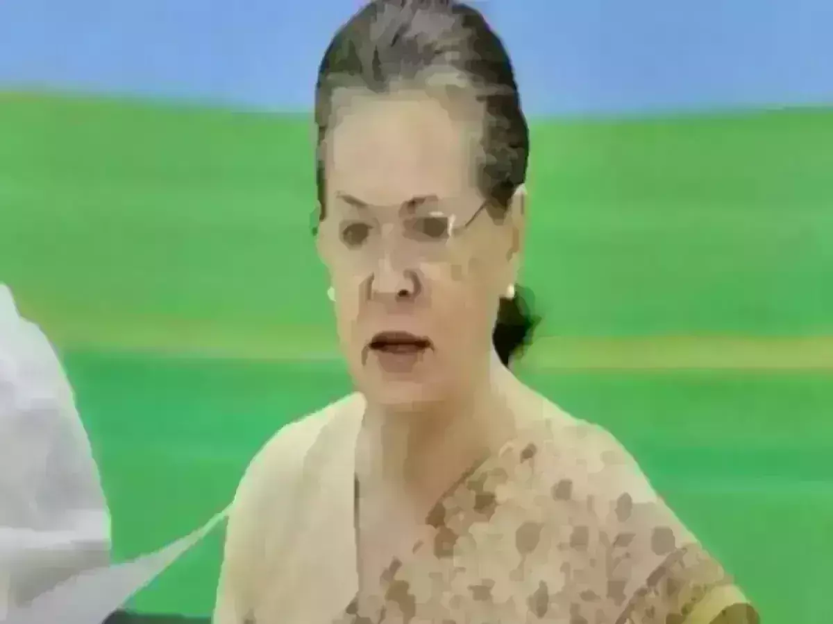 कोरोना महामारी को लेकर सोनिया गांधी ने मोदी सरकार पर कसा तंज, कही ये बात....