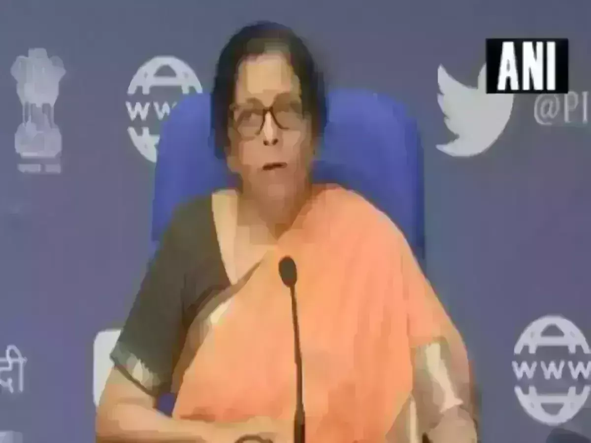 कोरोना के कहर के बीच वित्त मंत्री ने उद्योग जगत को दिया केंद्र के समर्थन का भरोसा, कही ये बात.... कोरोना के कहर के बीच वित्त मंत्री ने उद्योग जगत को दिया केंद्र के समर्थन का भरोसा, कही ये बात....