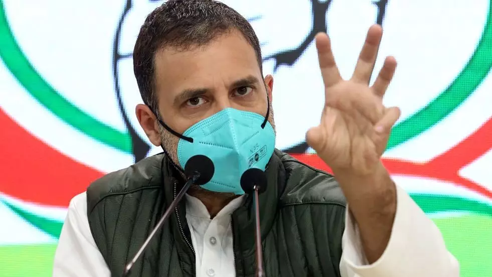 राहुल ने ऑक्सीजन और आईसीयू बेड की कमी को लेकर मोदी सरकार पर कसा तंज, कही ये बात. राहुल ने ऑक्सीजन और आईसीयू बेड की कमी को लेकर मोदी सरकार पर कसा तंज, कही ये बात.
