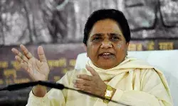 मायावती ने ट्विटर के जरिए ट्वीट करते हुए सरकार से की वैक्सीनेशन की मुहिम में पूंजी पतियों से सहायता लेने की मांग.... मायावती ने ट्विटर के जरिए ट्वीट करते हुए सरकार से की वैक्सीनेशन की मुहिम में पूंजी पतियों से सहायता लेने की मांग....