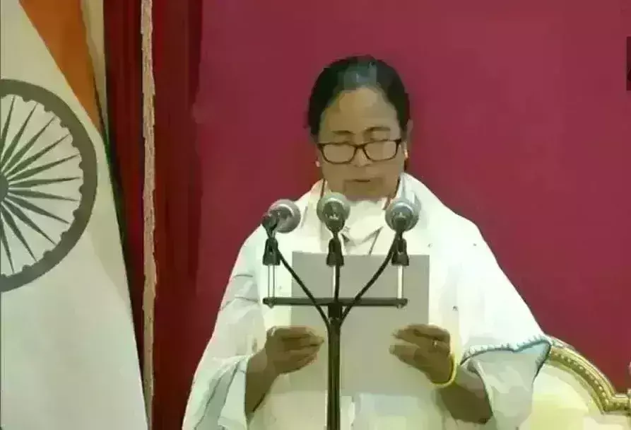 लगातार तीसरी बार बनी पश्चिम बंगाल की मुख्यमंत्री ममता बनर्जी, ली पद और गोपनीयता की शपथ....