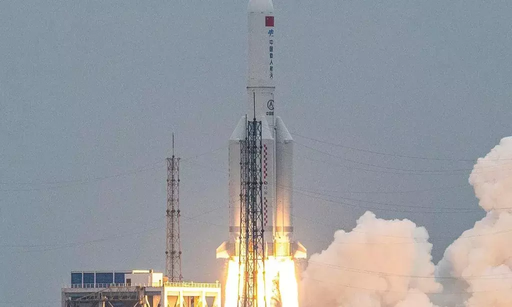 चीन के लांग मार्च 5बी रॉकेट का मलबा हिंद महासागर में गिरा..... चीन के लांग मार्च 5बी रॉकेट का मलबा हिंद महासागर में गिरा.....