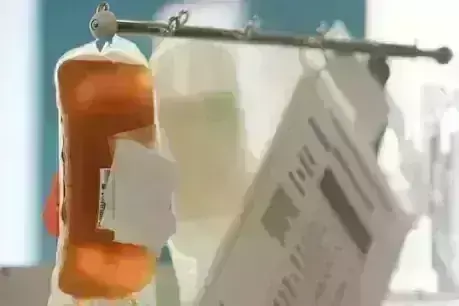 рдХреЛрд░реЛрдирд╛ рдХреЗ рдЗрд▓рд╛рдЬ рд╕реЗ рд╣рдЯрд╛рдИ рдЧрдИ рдкреНрд▓рд╛рдЬреНрдорд╛ рдереЗрд░реЗрдкреА, рдЬрд╛рдиреЗрдВ- рдХреИрд╕реЗ рдмрдврд╝рд╛ рд░рд╣реА рдереА рдореБрд╢реНрдХрд┐рд▓..... рдХреЛрд░реЛрдирд╛ рдХреЗ рдЗрд▓рд╛рдЬ рд╕реЗ рд╣рдЯрд╛рдИ рдЧрдИ рдкреНрд▓рд╛рдЬреНрдорд╛ рдереЗрд░реЗрдкреА, рдЬрд╛рдиреЗрдВ- рдХреИрд╕реЗ рдмрдврд╝рд╛ рд░рд╣реА рдереА рдореБрд╢реНрдХрд┐рд▓.....