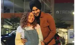 बॉलीवुड की मशहूर सिंगर नेहा कक्कड़ हुई अपने पति के भांगडे की दीवानी