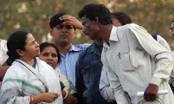 दीदी ओ दीदी ,ऐसा तुम्ही कर सकती हो , बंगाल के विकास की बलि देंगी  ममता