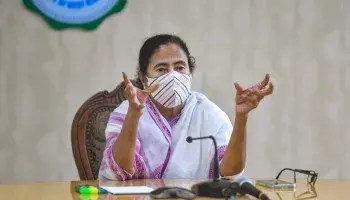 ममता बनर्जी के मुख्य सलाहकार और आईएस सेवानिवृत्ति आलापन बंद्योपाध्याय पर केंद्र सरकार ने जारी किया कारण बताओ नोटिस.....